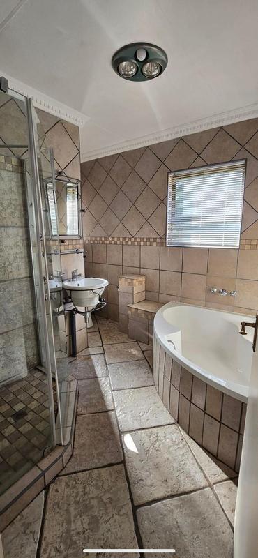 To Let 2 Bedroom Property for Rent in Vaalpark Free State